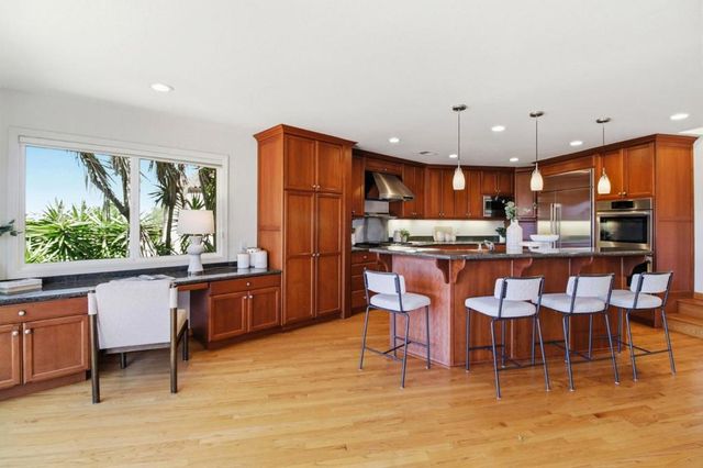 176 Exbourne Avenue, San Carlos, CA 94070