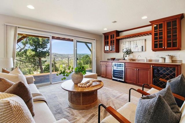 176 Exbourne Avenue, San Carlos, CA 94070