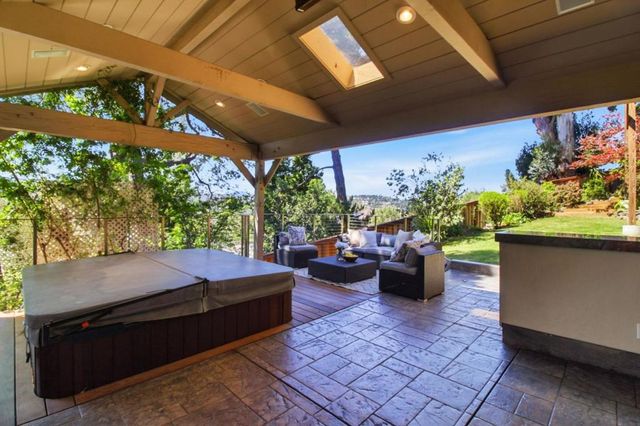 176 Exbourne Avenue, San Carlos, CA 94070