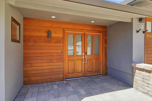 176 Exbourne Avenue, San Carlos, CA 94070