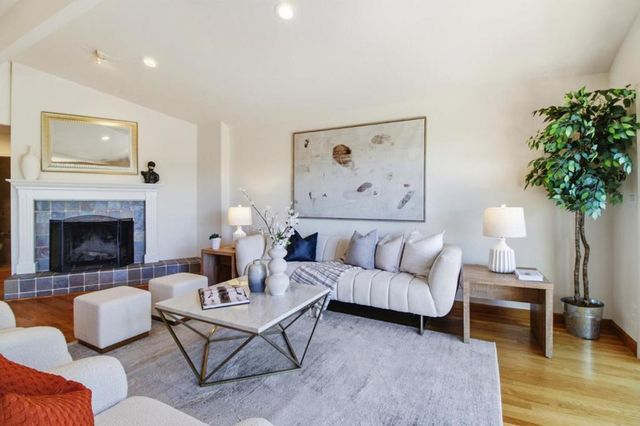 176 Exbourne Avenue, San Carlos, CA 94070