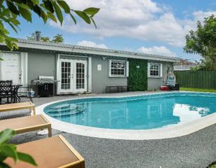330 N 68th Ave, Hollywood, FL 33024