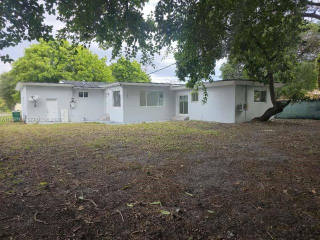2530 NW 111th St, Miami, FL 33167