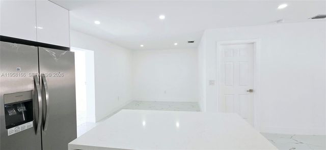 2530 NW 111th St, Miami, FL 33167