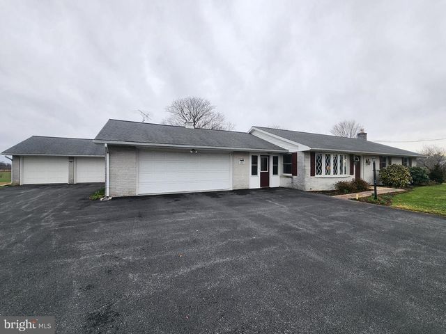 1847 HOSSLER RD, Manheim, PA 17545