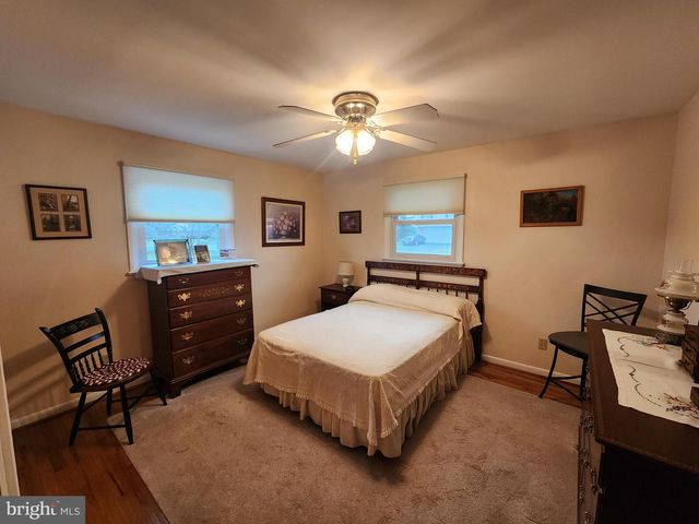1847 HOSSLER RD, Manheim, PA 17545