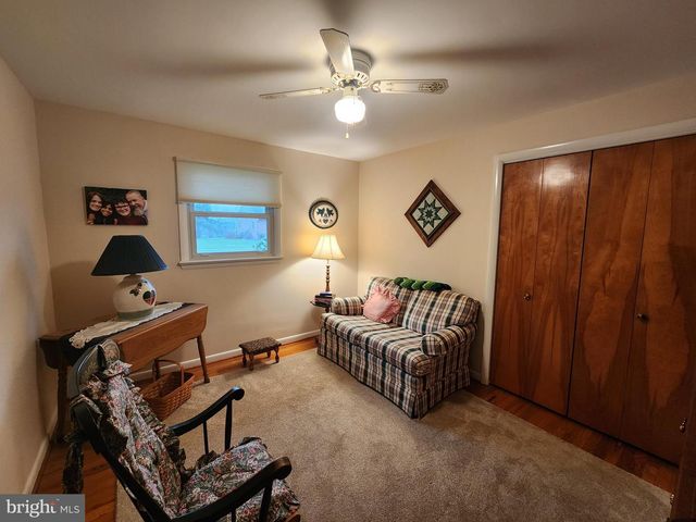 1847 HOSSLER RD, Manheim, PA 17545