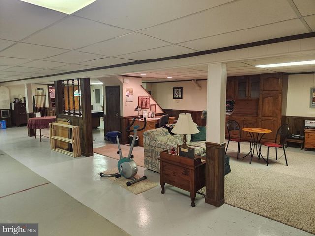 1847 HOSSLER RD, Manheim, PA 17545