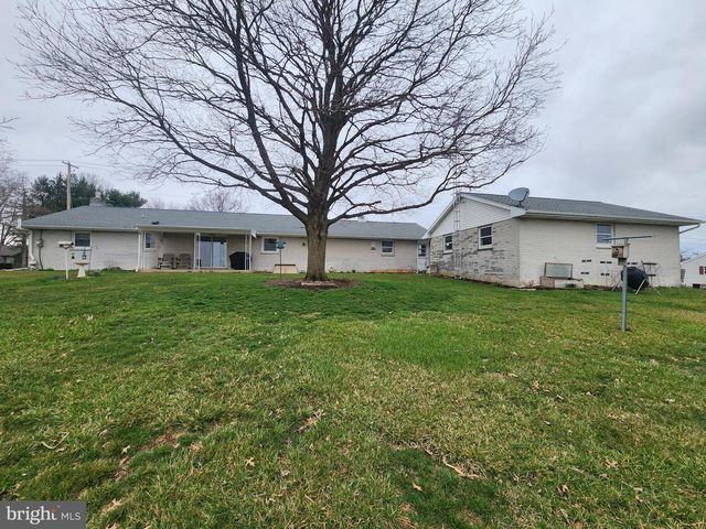 1847 HOSSLER RD, Manheim, PA 17545