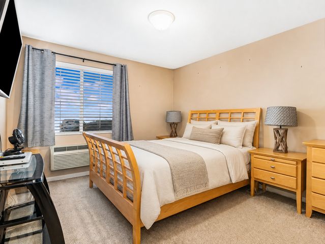 146 Bertram Drive G, Yorkville, IL 60560