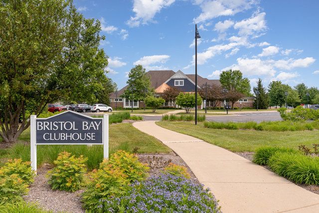 146 Bertram Drive G, Yorkville, IL 60560
