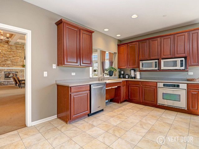146 Bertram Drive G, Yorkville, IL 60560
