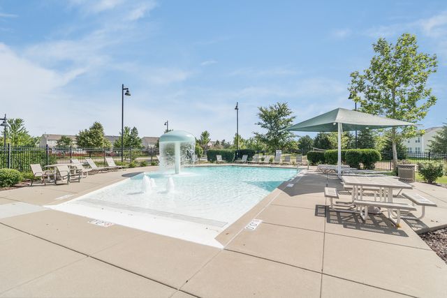 146 Bertram Drive G, Yorkville, IL 60560