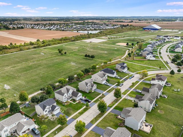 146 Bertram Drive G, Yorkville, IL 60560