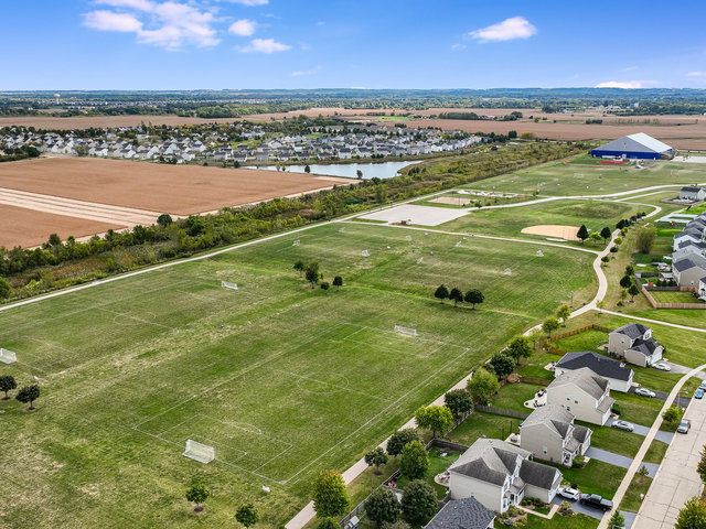 146 Bertram Drive G, Yorkville, IL 60560