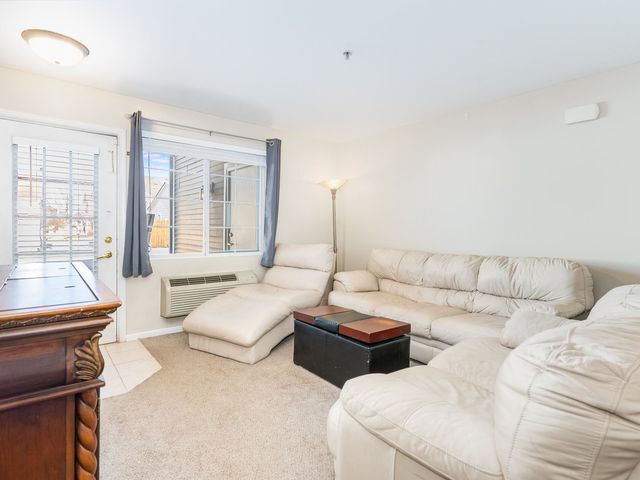146 Bertram Drive G, Yorkville, IL 60560