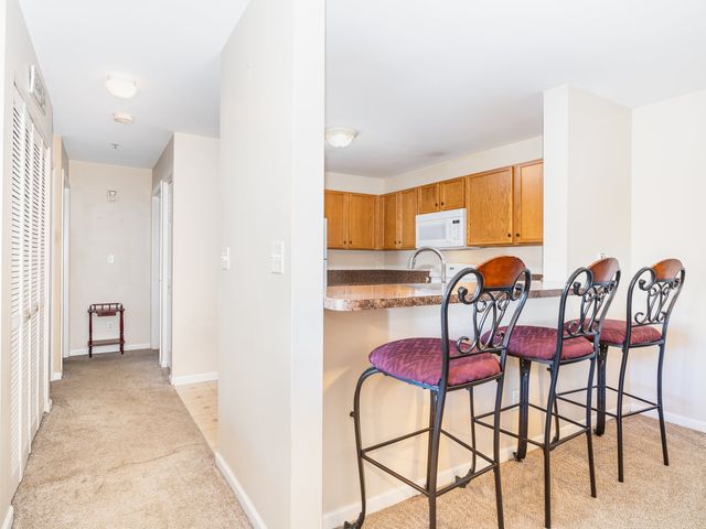 146 Bertram Drive G, Yorkville, IL 60560