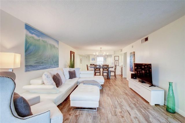 2661 S Course Dr 808, Pompano Beach, FL 33069