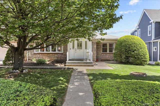 29 Teresa Avenue, Yonkers, NY 10704