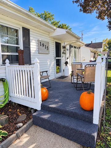 1915 Glen Avenue, Beloit, WI 53511