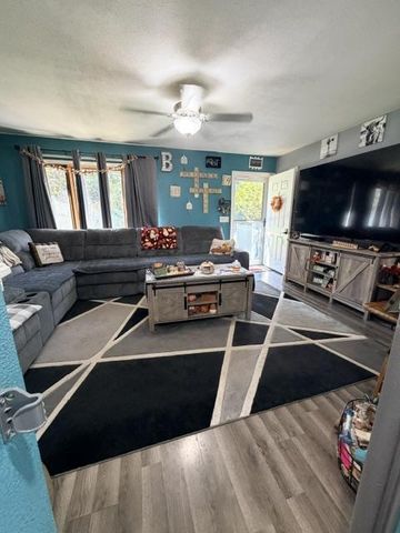 1915 Glen Avenue, Beloit, WI 53511