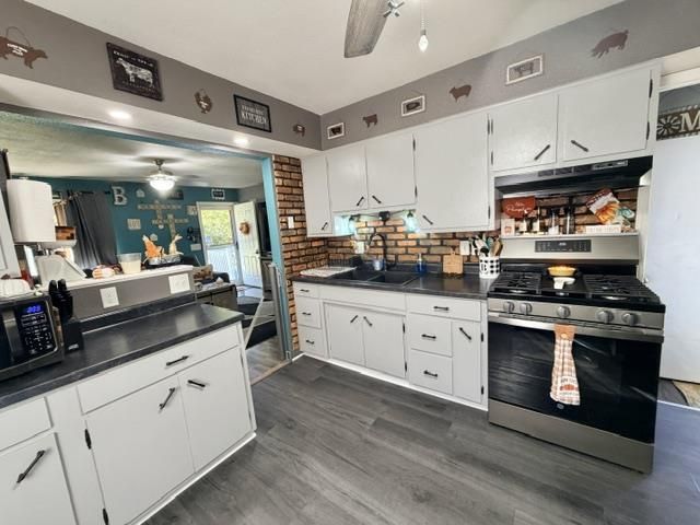 1915 Glen Avenue, Beloit, WI 53511