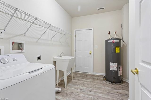 4304 Keaton LN, Williamsburg, VA 23188