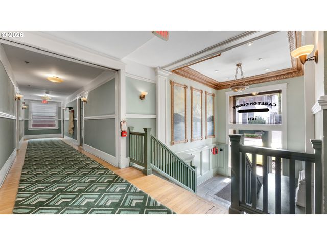 1631 Nw EVERETT St 404, Portland, OR 97209
