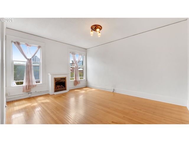 1631 Nw EVERETT St 404, Portland, OR 97209
