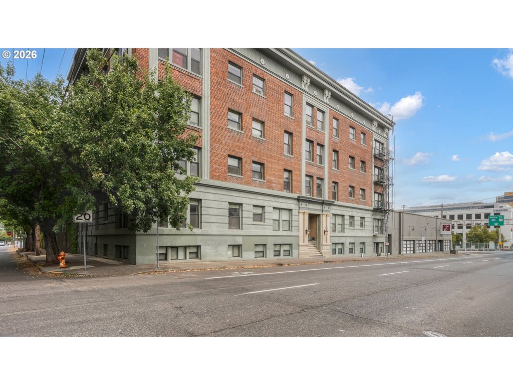 1631 Nw EVERETT St 404, Portland, OR 97209