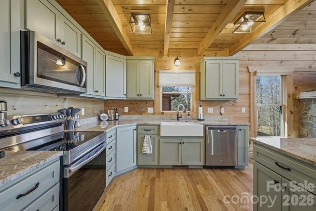 338 Lakeview Trail, Nebo, NC 28761