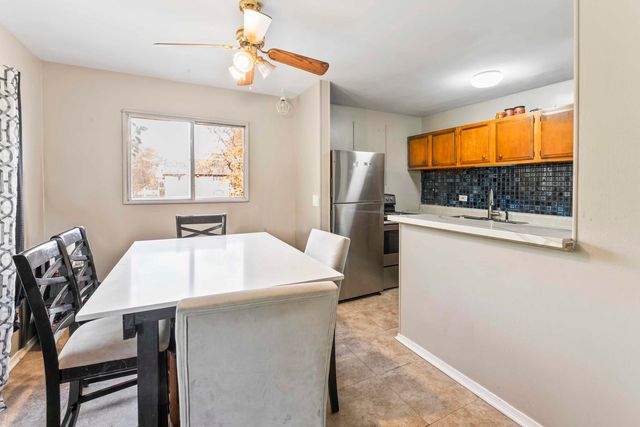 2504 Algonquin Road 17, Rolling Meadows, IL 60008