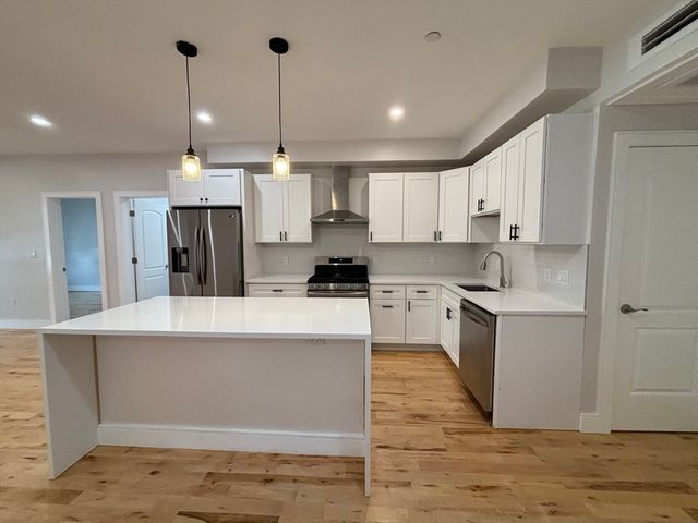 178 Washington Ave. 104, Chelsea, MA 02150