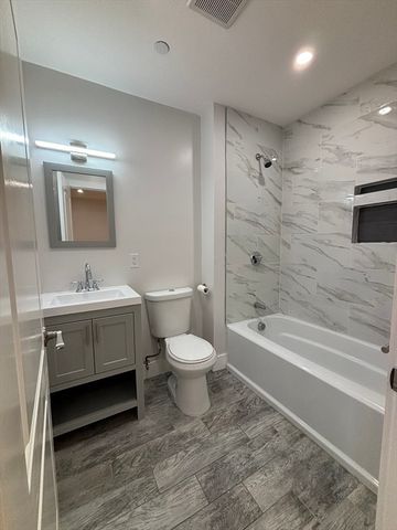 178 Washington Ave. 104, Chelsea, MA 02150