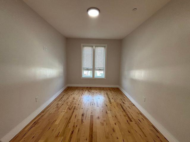 178 Washington Ave. 104, Chelsea, MA 02150