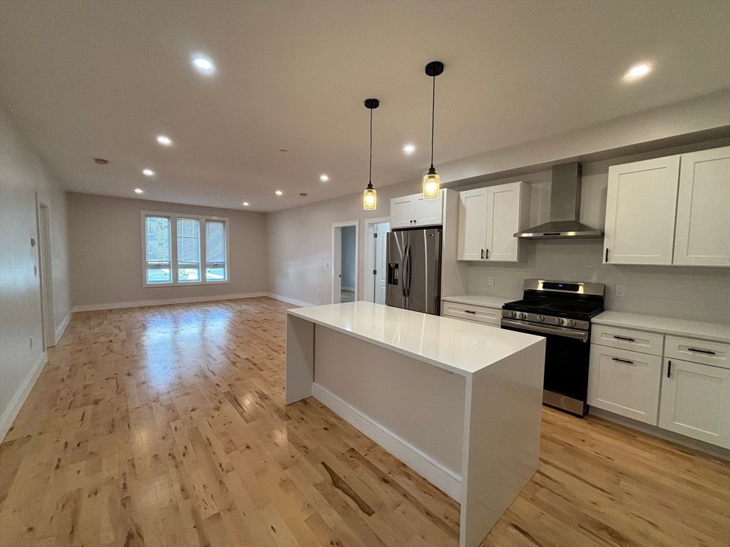 178 Washington Ave. 104, Chelsea, MA 02150