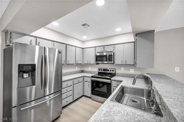 5272 Cartaro Drive, Las Vegas, NV 89103