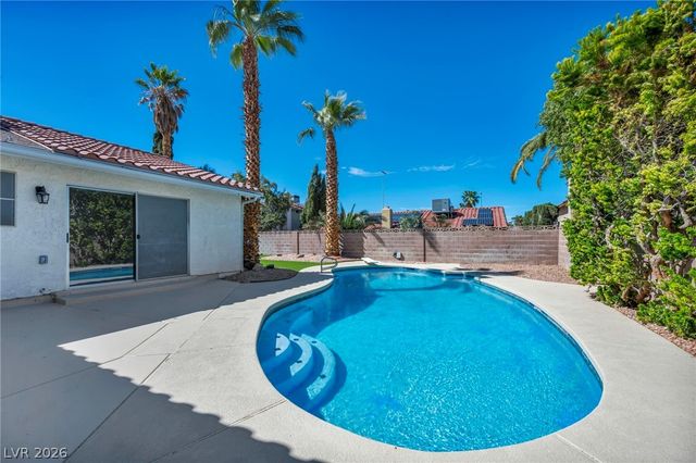 5272 Cartaro Drive, Las Vegas, NV 89103