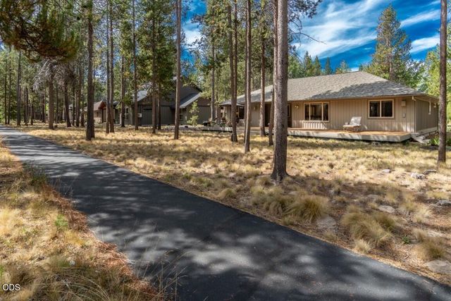 16921 Pony Express Way, Bend, OR 97707