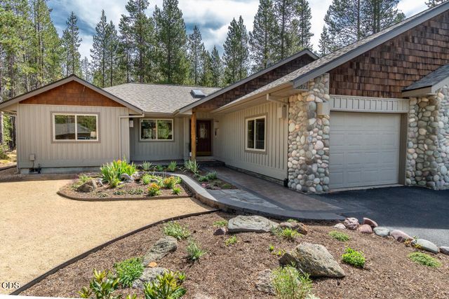16921 Pony Express Way, Bend, OR 97707