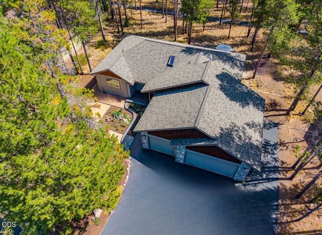 16921 Pony Express Way, Bend, OR 97707