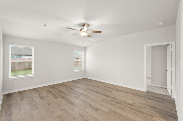624 Woodhave Lakes Drive, La Marque, TX 77568