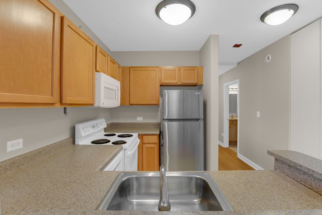 222 N Columbus Drive 611, Chicago, IL 60601