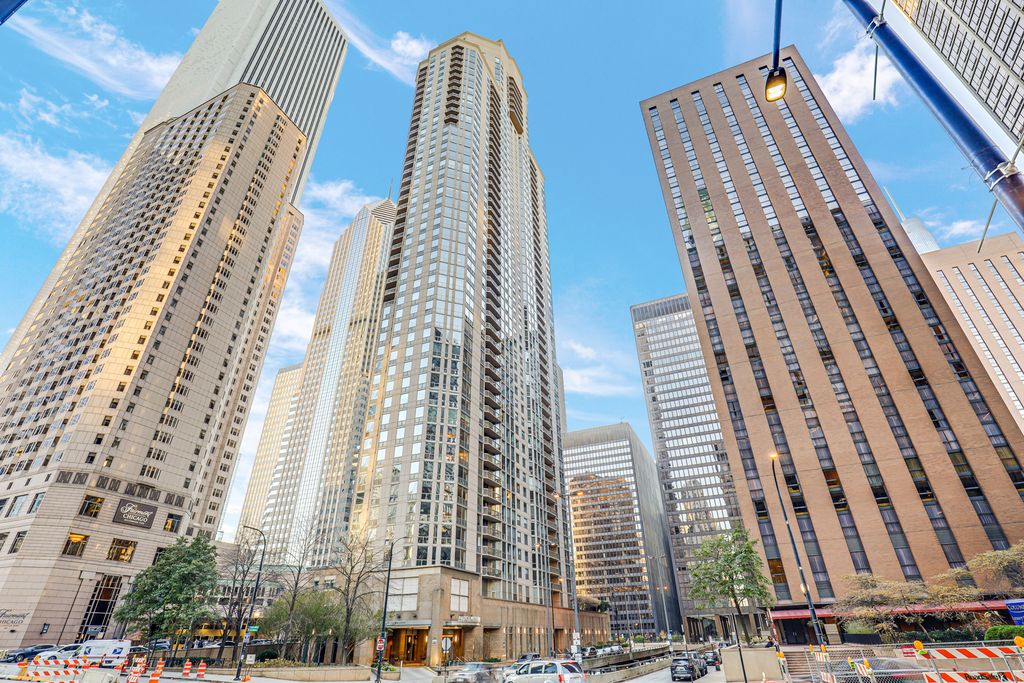 222 N Columbus Drive 611, Chicago, IL 60601