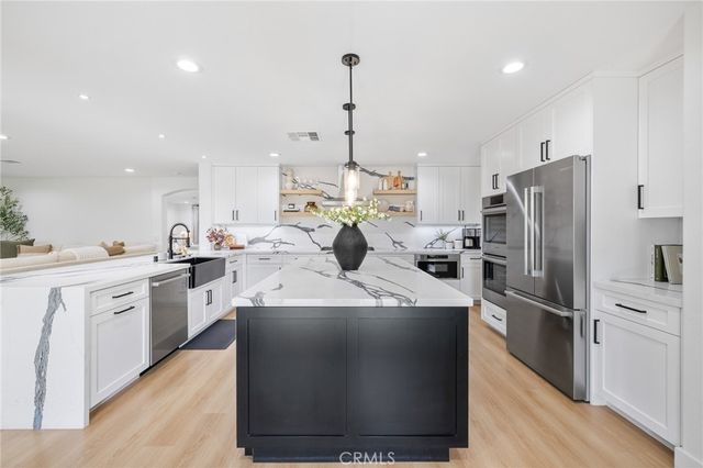 21174 Lone Star, Saugus, CA 91390