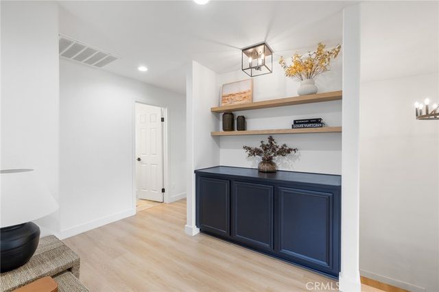 21174 Lone Star, Saugus, CA 91390