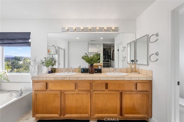 21174 Lone Star, Saugus, CA 91390