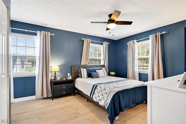 1473 Munroe Falls Avenue, Cuyahoga Falls, OH 44221