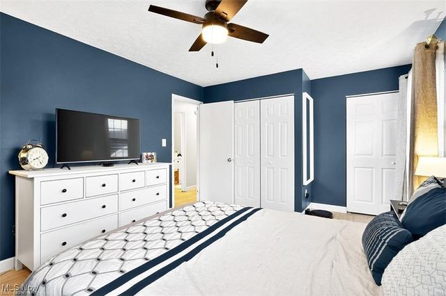 1473 Munroe Falls Avenue, Cuyahoga Falls, OH 44221