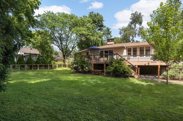 1110 William Street N, Stillwater, MN 55082